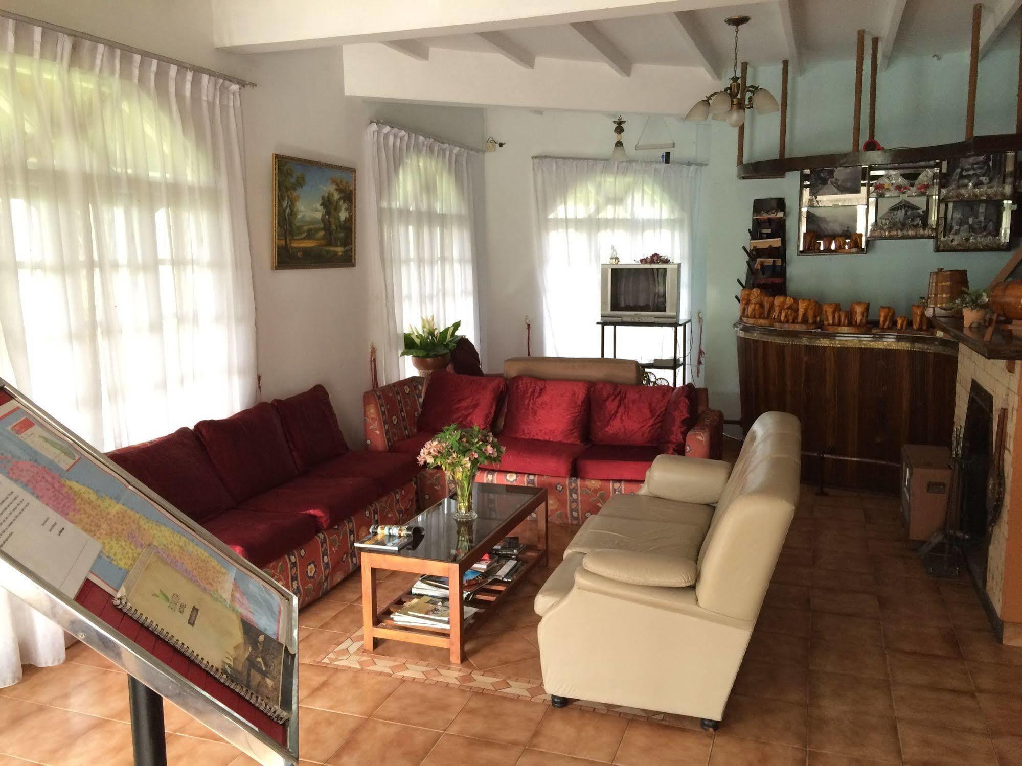 Binota Hotel Нувара Елия Екстериор снимка